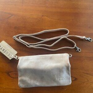 Caramel Bed:Stu Buttery Leather Crossbody Purse